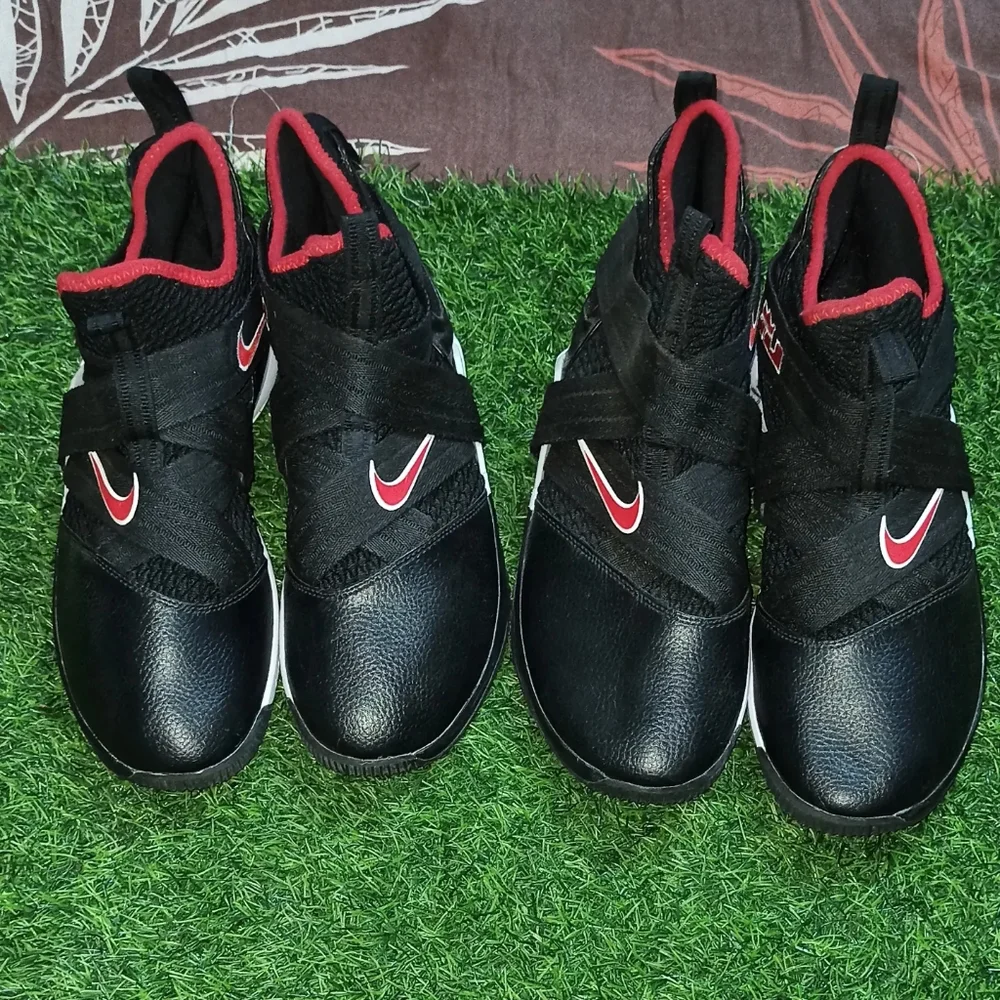 Nike LeBron soldier 12 Bred - Picture 5 of 8
